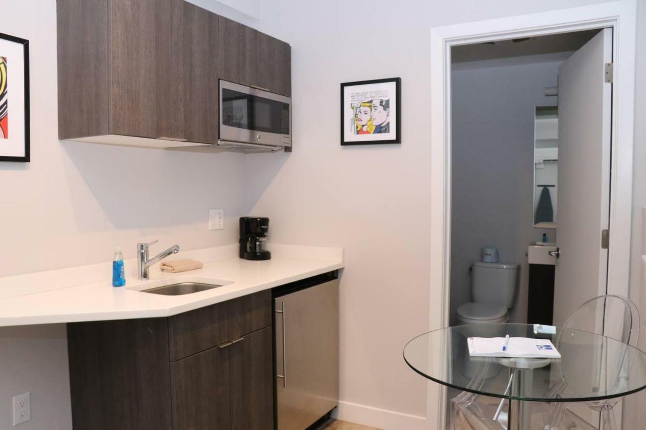 A Stylish Stay W/ A Queen Bed, Heated Floors.. #3 Бруклін Екстер'єр фото